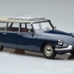 Citroen ID 19 Break Orient Azul Norev 1:18 - image 6 of 9