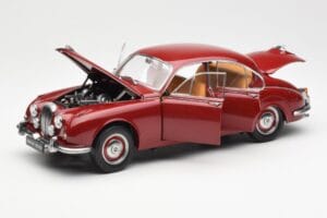Daimler 250 V8 Rojo Paragon 1:18 PA-98312 Metal - imagen 2 de 8