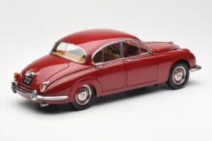 Daimler 250 V8 Rojo Paragon 1:18 PA-98312 Metal - imagen 3 de 8