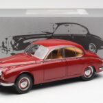 Daimler 250 V8 Rojo Paragon 1:18 PA-98312 - image 8 of 8
