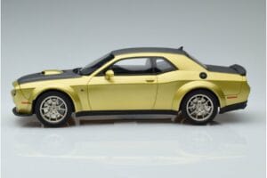Dodge Challenger R/T Scat Pack Widebody 50 Aniversario GT Spirit 1:18 GT411 Resina - imagen 3 de 6