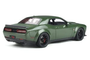 Dodge Challenger R/T SCAT Pack Widebody Verde GT Spirit 1:18 GT815 Resina - imagen 2 de 5
