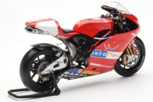 Ducati Desmosedici MotoGP Prova 2002 Minichamps 1:12 122020099 Metal - imagen 3 de 4