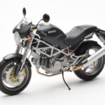 Ducati Monster M900 Negro Minichamps 1:12 - image 2 of 4