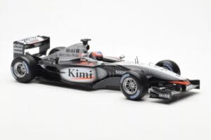 McLaren MP4/17D #6 K. Raikkonen F1 2003 Hot Wheels 1:18 B1650 Metal - imagen 6 de 6