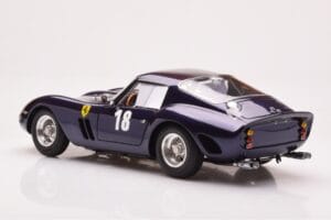 Ferrari 250 GTO Monterey Historic Races Laguna Seca 2004 CMC 1:18 M-255 Metal - imagen 5 de 7