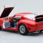 Ferrari 250 GTO Rojo Kyosho 1:18 08438R - image 5 of 10