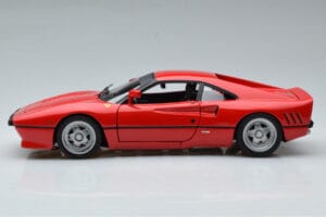 Ferrari 288 GTO Rojo Hot Wheels 1:18 J8248-0510 Metal - imagen 4 de 10