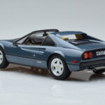Ferrari 308 GTS Azul Norev 1:18 - image 6 of 7