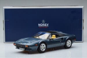 Ferrari 308 GTS Azul Norev 1:18 187933 Metal - imagen 7 de 7