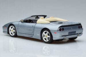 Ferrari F355 Spider Hot Wheels 1:18 23907 Metal - imagen 6 de 7