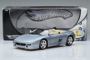 Ferrari F355 Spider Hot Wheels 1:18 23907 Metal - imagen 7 de 7