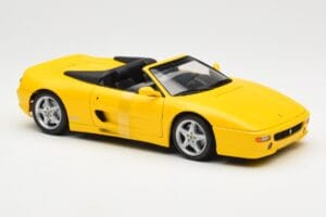 Ferrari F355 Spider Amarillo UT Models 1:18 180074031 Metal - imagen 4 de 6