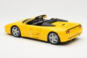 Ferrari F355 Spider Amarillo UT Models 1:18 180074031 Metal - imagen 5 de 6