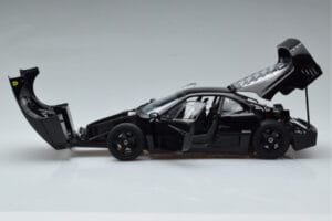 Ferrari F40 Lightweight Negro Kyosho 1:18 08412BK Metal - imagen 4 de 12