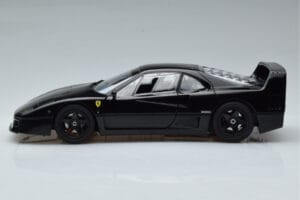 Ferrari F40 Lightweight Negro Kyosho 1:18 08412BK Metal - imagen 5 de 12