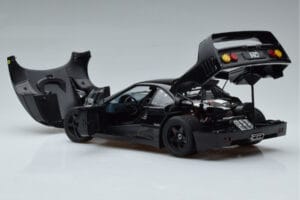 Ferrari F40 Lightweight Negro Kyosho 1:18 08412BK Metal - imagen 6 de 12
