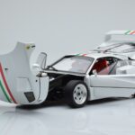 Ferrari F40 Blanco Perla Italy Kyosho 1:18 - image 2 of 8