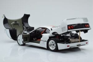 Ferrari F40 Blanco Perla Italy Kyosho 1:18 08416PWT-G Metal - imagen 5 de 8