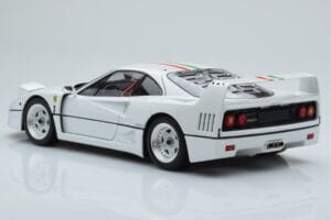 Ferrari F40 Blanco Perla Italy Kyosho 1:18 08416PWT-G Metal - imagen 7 de 8
