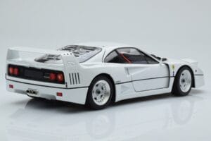 Ferrari F40 Blanco Perla Kyosho 1:18 08416PW-G Metal - imagen 3 de 8