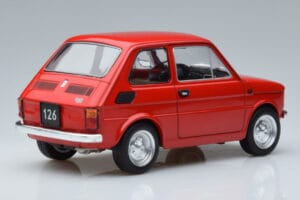 Fiat 126 Rojo MCG 1:18 MCG18323 Metal - imagen 2 de 6