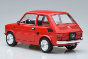 Fiat 126 Rojo MCG 1:18 MCG18323 Metal - imagen 5 de 6
