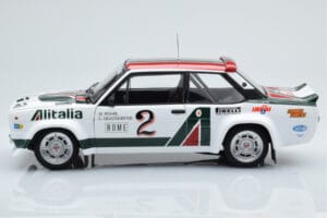 Fiat 131 Abarth Alitalia #2 W. Röhrl / C. Geistdörfer Rally Monte Carlo 1978 Kyosho 1:18 08376G Metal - imagen 4 de 10