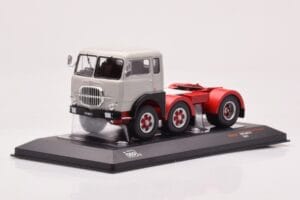 Fiat 690 T1 Blanco IXO 1:43 TR176 Metal - imagen 3 de 4