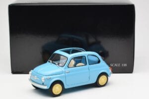 Fiat Nuova 500 Celeste Azul Kyosho 1:18 08966LB Metal - imagen 8 de 8