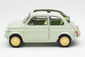 Fiat Nuova 500 Clear Verde Kyosho 1:18 08966LG Metal - imagen 4 de 8
