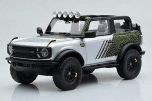 Ford Bronco RTR Iconic Plata GT Spirit 1:18 GT404