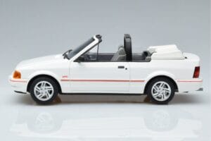 Ford Escort Mk4 XR3i Descapotable Otto 1:18 OT398 Resina - imagen 3 de 6