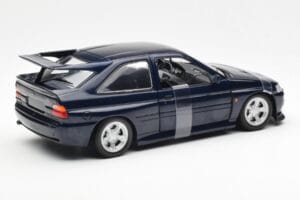 Ford Escort RS Cosworth Azul Metallic UT Models 1:18 180082101-R1 Metal - imagen 5 de 6