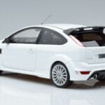 Ford Focus RS Mk2 Blanco Otto 1:18 OT977 Resina - image 5 of 6
