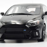 Ford Focus RS Mk3 Negro Otto 1:18 - image 6 of 8
