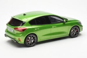Ford Focus Mk5 ST Phase 2 Mean Verde Otto 1:18 OT450 Resina - imagen 2 de 6