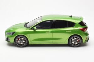 Ford Focus Mk5 ST Phase 2 Mean Verde Otto 1:18 OT450 Resina - imagen 3 de 6