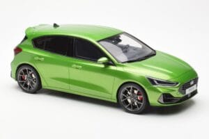 Ford Focus Mk5 ST Phase 2 Mean Verde Otto 1:18 OT450 Resina - imagen 4 de 6