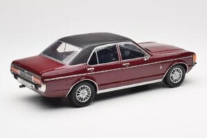 Ford Granada Mk1 Rojo Oscuro Metalizado Negro Mate MCG 1:18 MCG18393 Metal - imagen 2 de 6