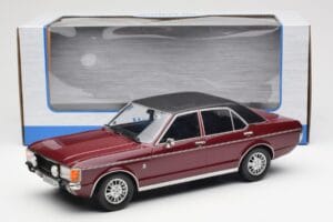 Ford Granada Mk1 Rojo Oscuro Metalizado Negro Mate MCG 1:18 MCG18393 Metal - imagen 6 de 6