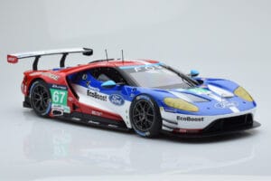 Ford GT Chip Ganassi Racing UK #67 M. Franchitti / A. Priaulx / H. Tincknell 24 Hours of Le Mans 2016 Minichamps 1:18 1551686 - imagen 4 de 6