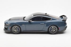 Ford Mustang Dark Horse Vapor Azul Metallic GT Spirit 1:18 GT454 Resina - imagen 3 de 6
