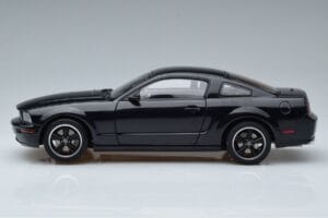 Ford Mustang GT S197 Bullitt AUTOart 1:18 73067 Metal - imagen 4 de 7