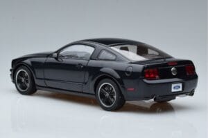 Ford Mustang GT S197 Bullitt AUTOart 1:18 73067 Metal - imagen 6 de 7