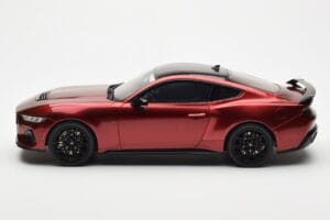 Ford Mustang GT S650 Rapid Rojo GT Spirit 1:18 GT433 Resina - imagen 3 de 6