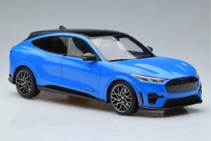 Ford Mustang Mach-E GT Performance Azul Otto 1:18 OT414 Resina - imagen 4 de 6