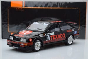 Ford Sierra RS500 Cosworth Texaco #67 K. Ludwig / K. Niedzwiedz / S. Soper 24 Hours of Nurburgring Winner 1987 IXO 1:18 18RMC - imagen 6 de 6