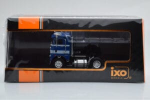 Freightliner COE Azul Blanco IXO 1:43 TR111 Metal - imagen 4 de 4