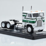 Freightliner FLA Blanco Verde IXO 1:43 - image 3 of 4